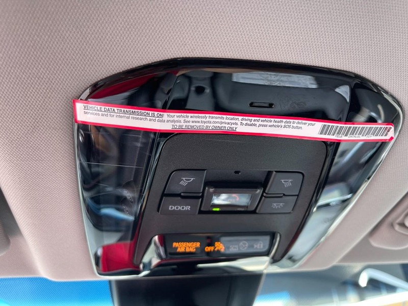 Toyota Venza Vehicle Image 34