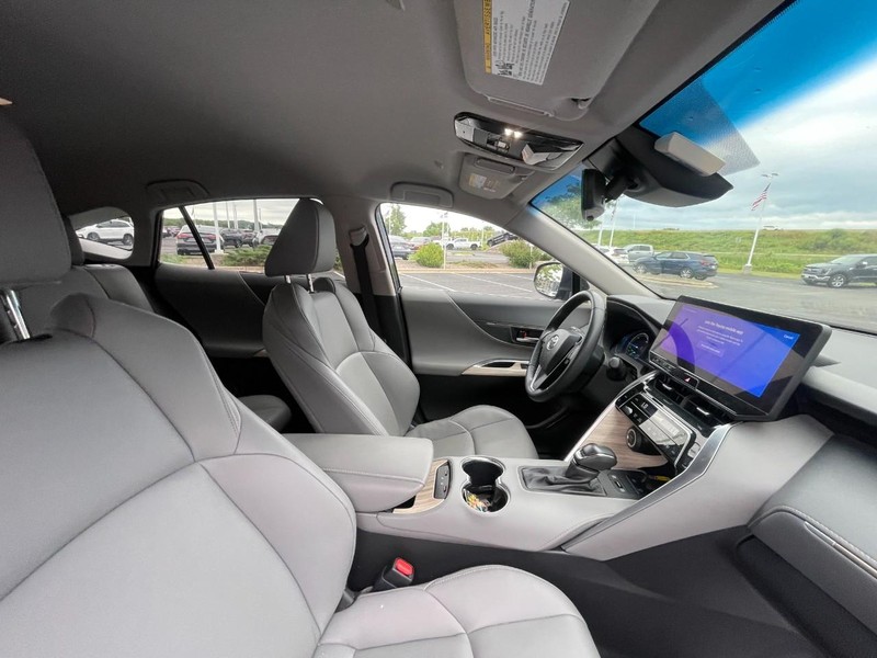 Toyota Venza Vehicle Image 04