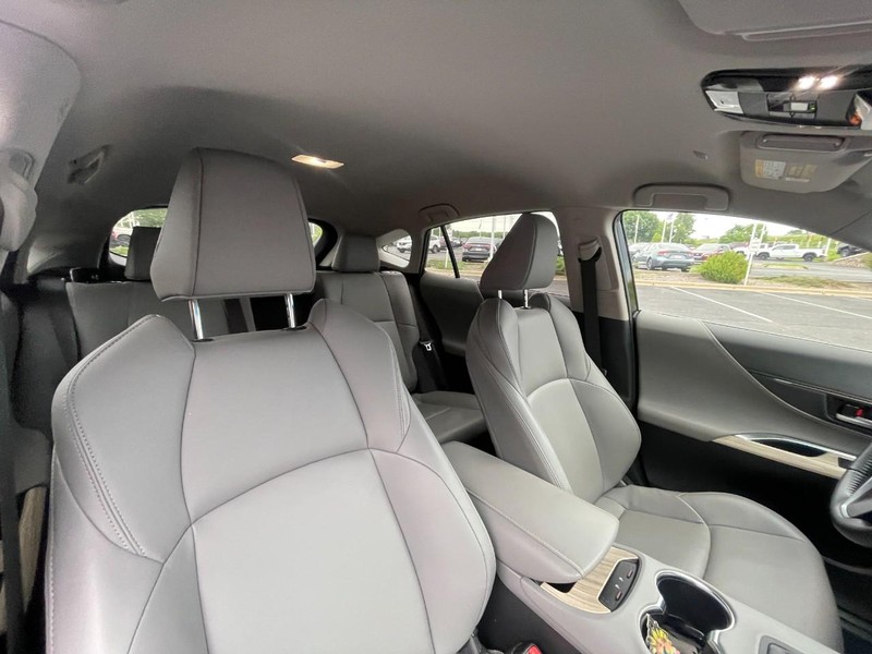 Toyota Venza Vehicle Image 05