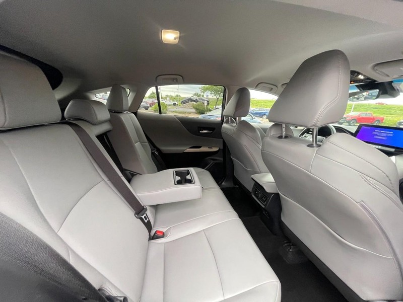 Toyota Venza Vehicle Image 06