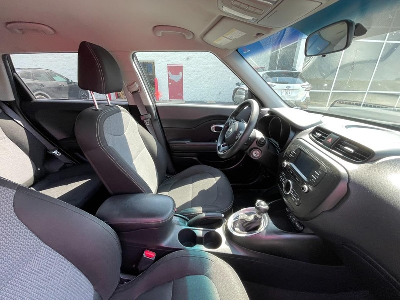 Kia Soul Vehicle Image 05
