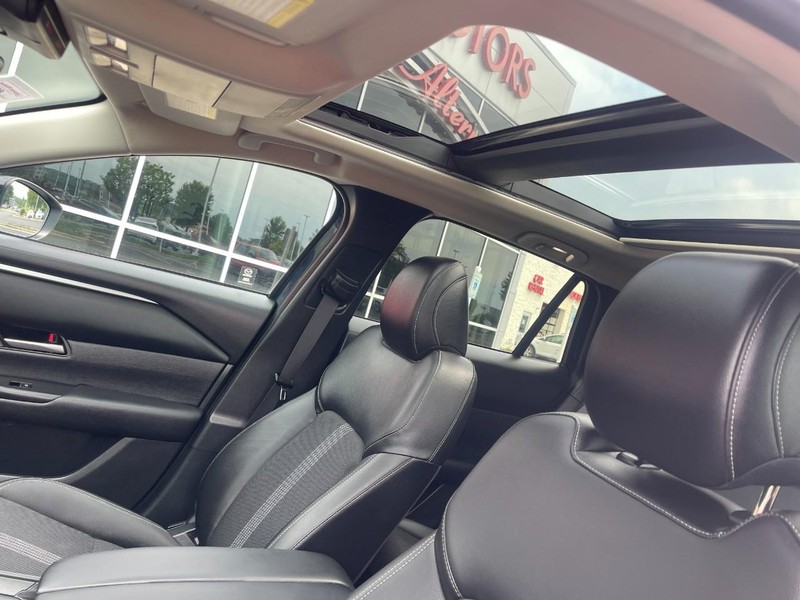 Mazda CX-50 Vehicle Image 21