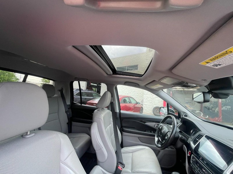 Honda Ridgeline Vehicle Image 03