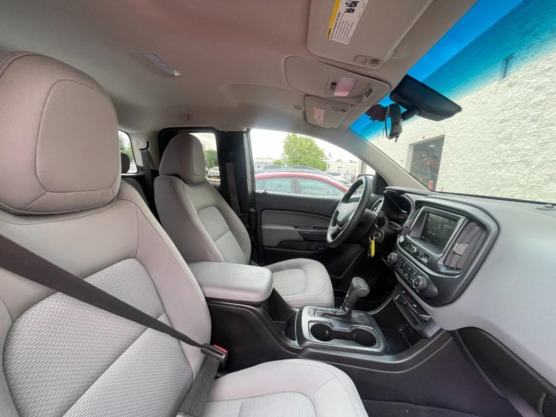 Chevrolet Colorado Vehicle Image 03