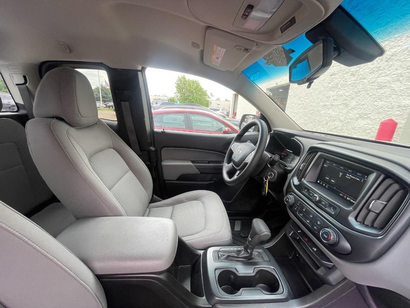 Chevrolet Colorado Vehicle Image 05