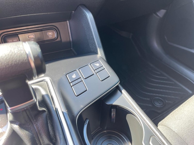 Kia Sportage Vehicle Image 16