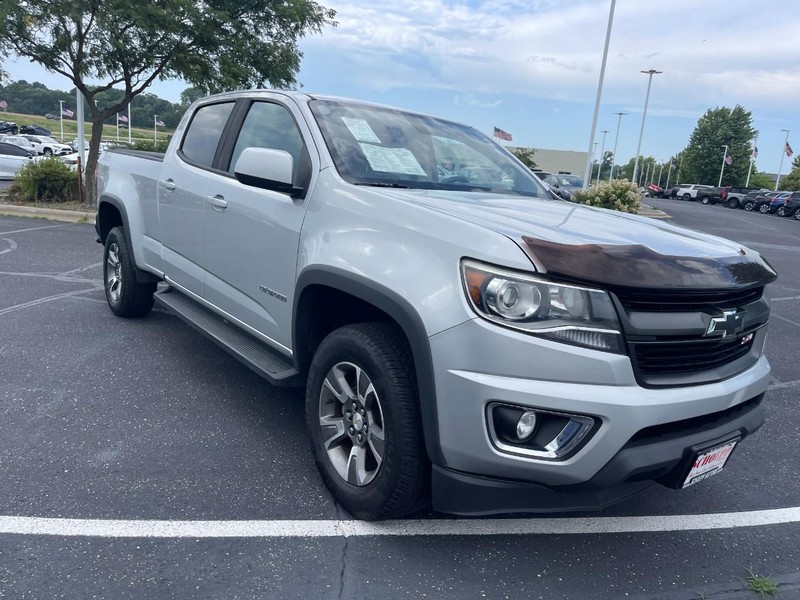 Chevrolet Colorado Vehicle Full-screen Gallery Image 02