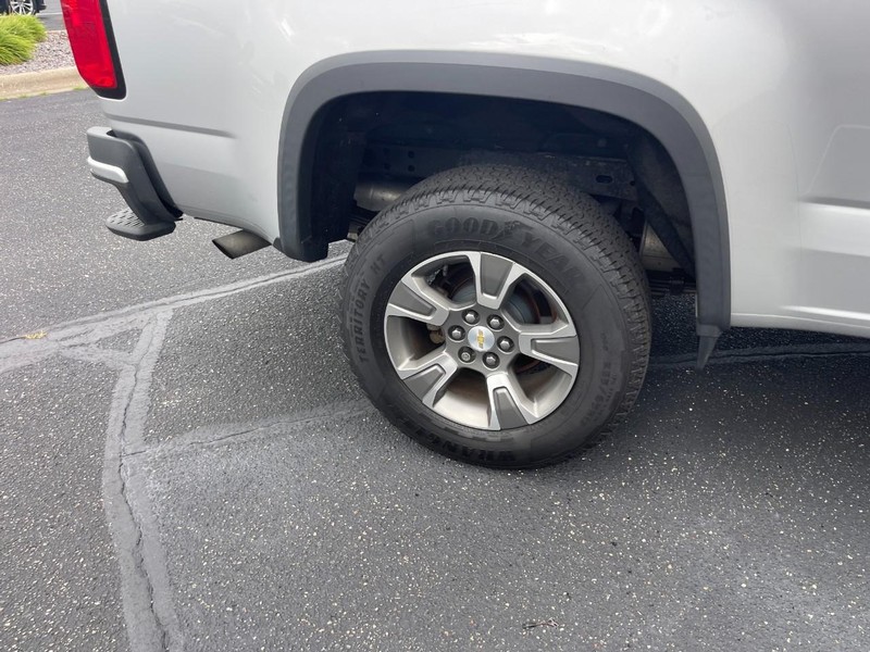 Chevrolet Colorado Vehicle Full-screen Gallery Image 08