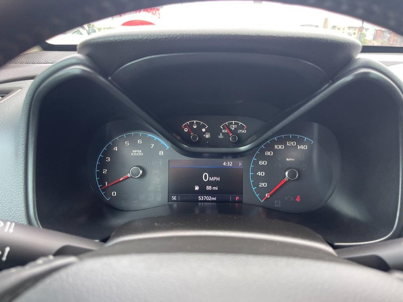 Chevrolet Colorado Vehicle Full-screen Gallery Image 19