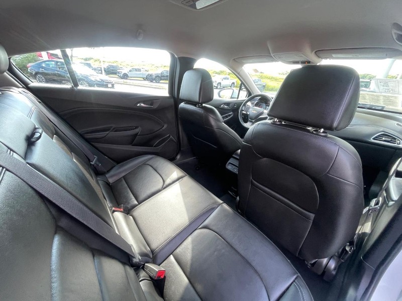 Chevrolet Cruze Vehicle Image 10