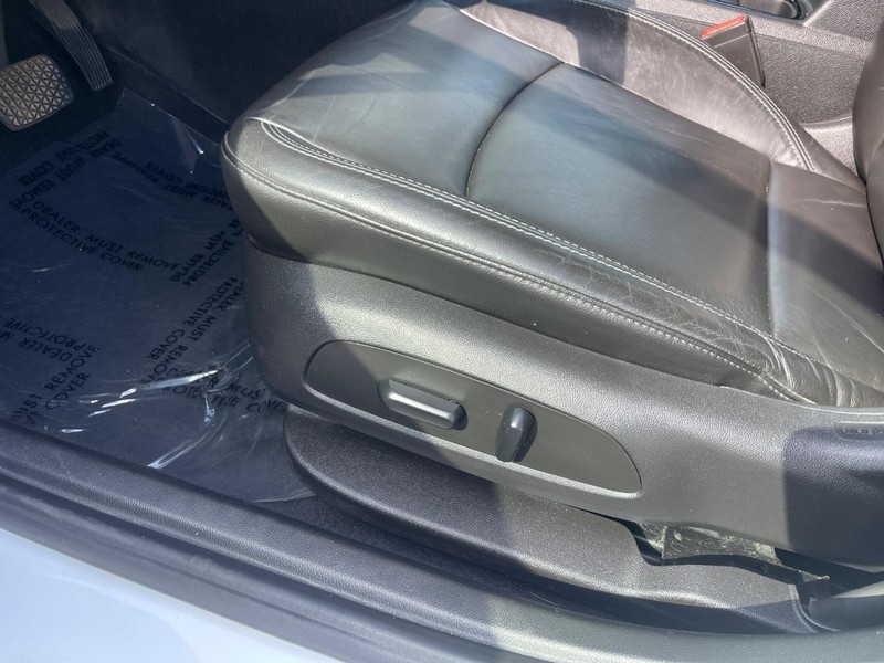 Chevrolet Cruze Vehicle Image 15