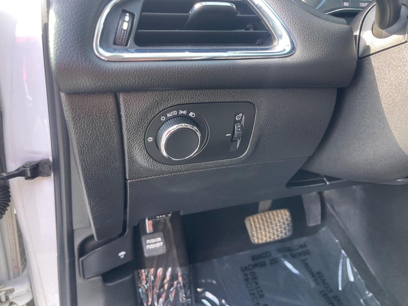 Chevrolet Cruze Vehicle Image 20