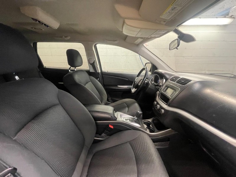 Dodge Journey Vehicle Image 04