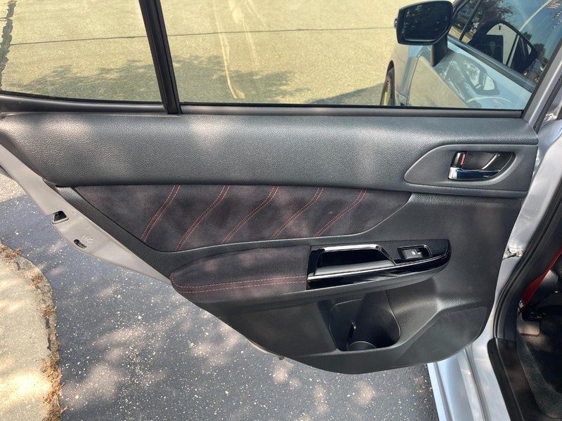 Subaru WRX Vehicle Image 15