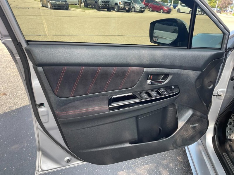 Subaru WRX Vehicle Image 17