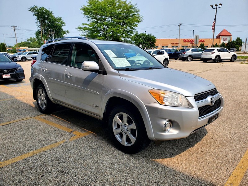 Toyota RAV4 Vehicle Image 03