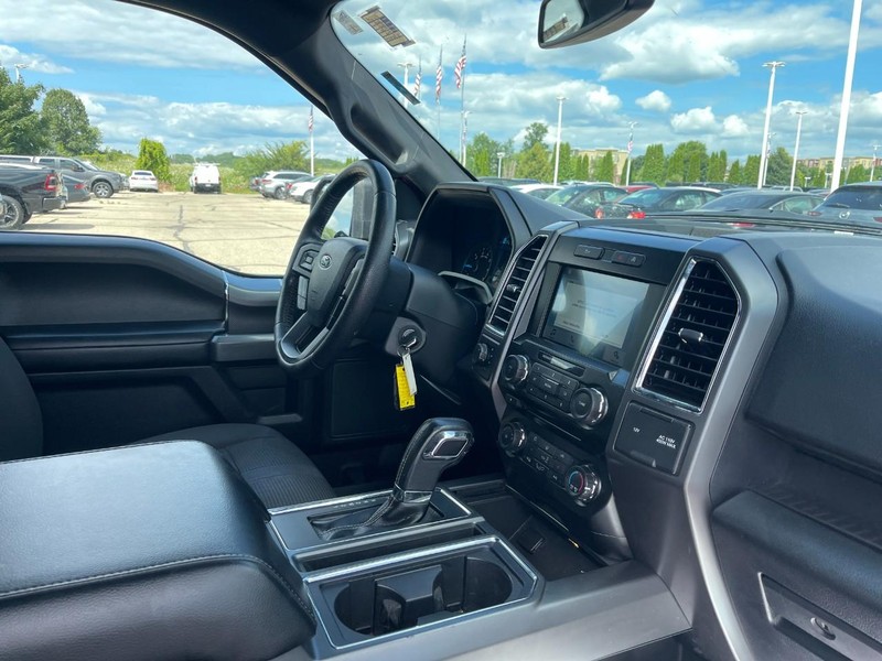 Ford F-150 Vehicle Image 03