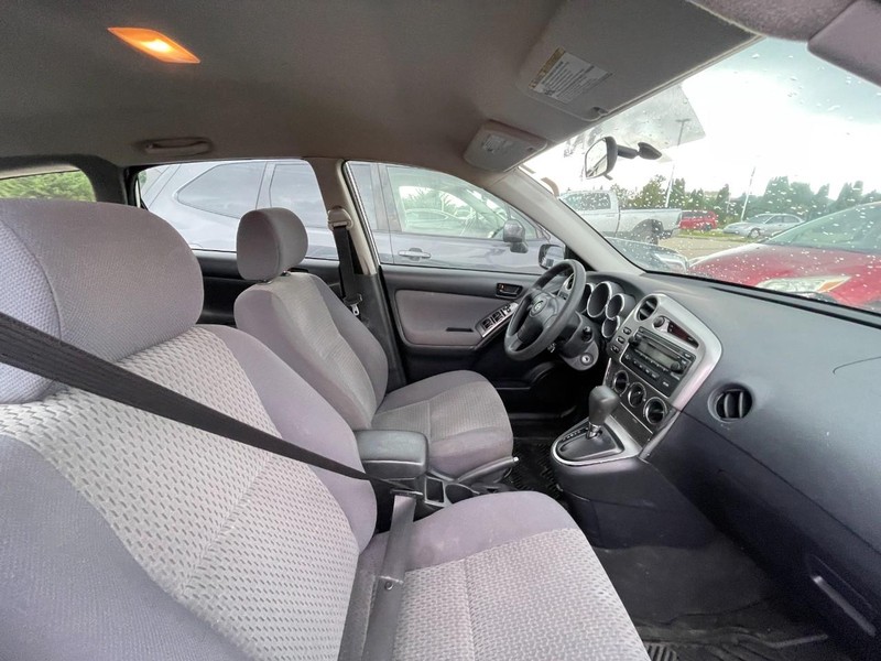 Toyota Matrix Vehicle Image 03