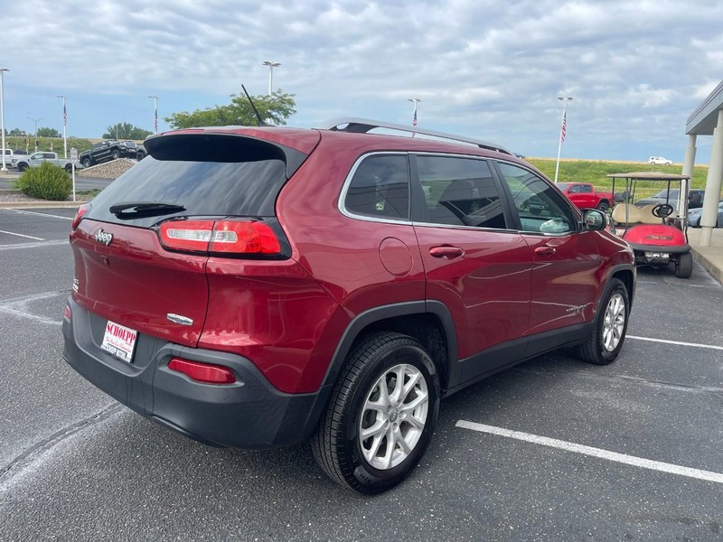 Jeep Cherokee Vehicle Image 03