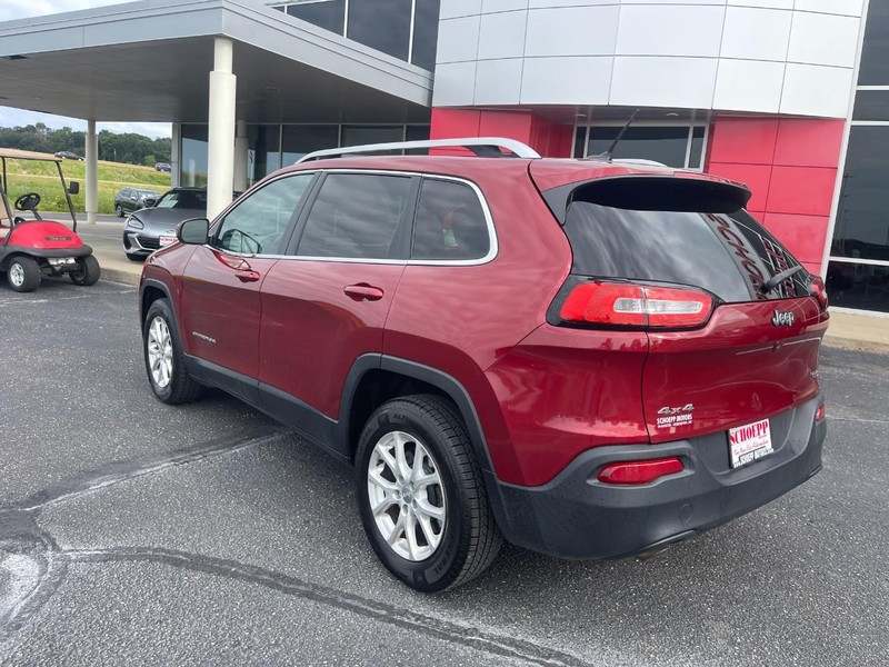 Jeep Cherokee Vehicle Image 04