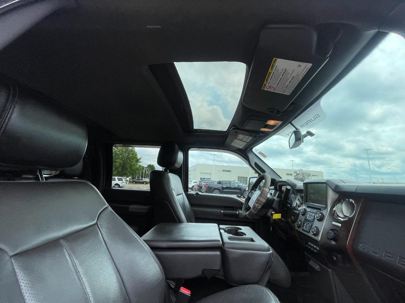 Ford Super Duty F-250 SRW Vehicle Image 03