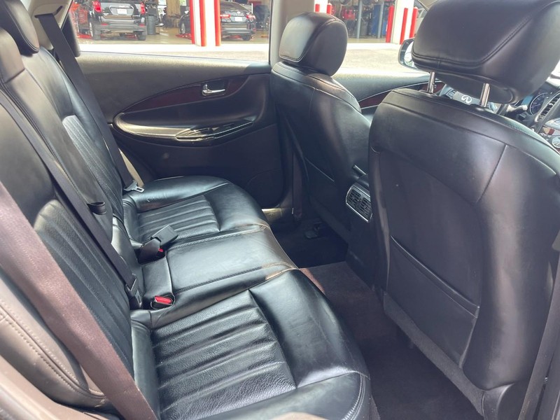 INFINITI QX50 Vehicle Image 08