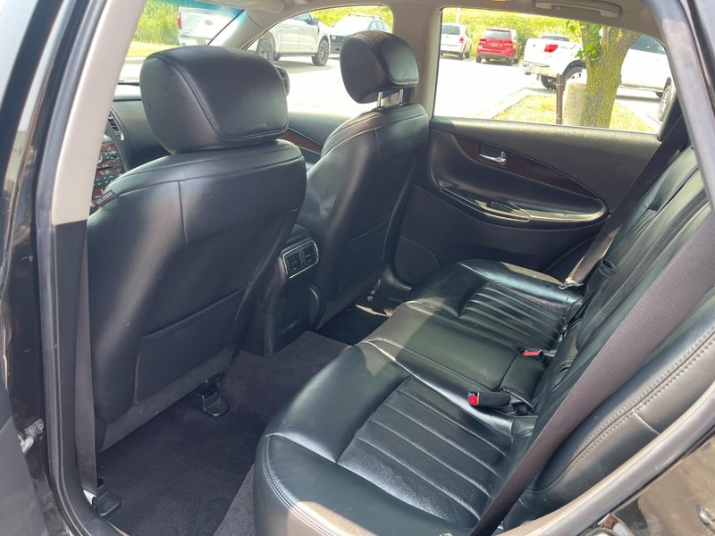 INFINITI QX50 Vehicle Image 11