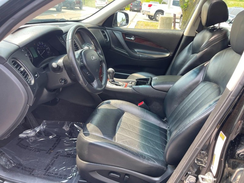 INFINITI QX50 Vehicle Image 12
