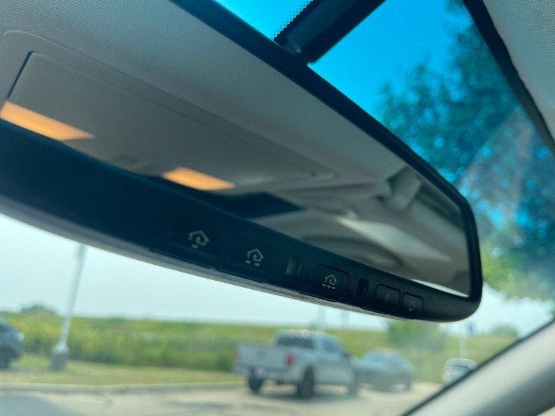INFINITI QX50 Vehicle Image 24