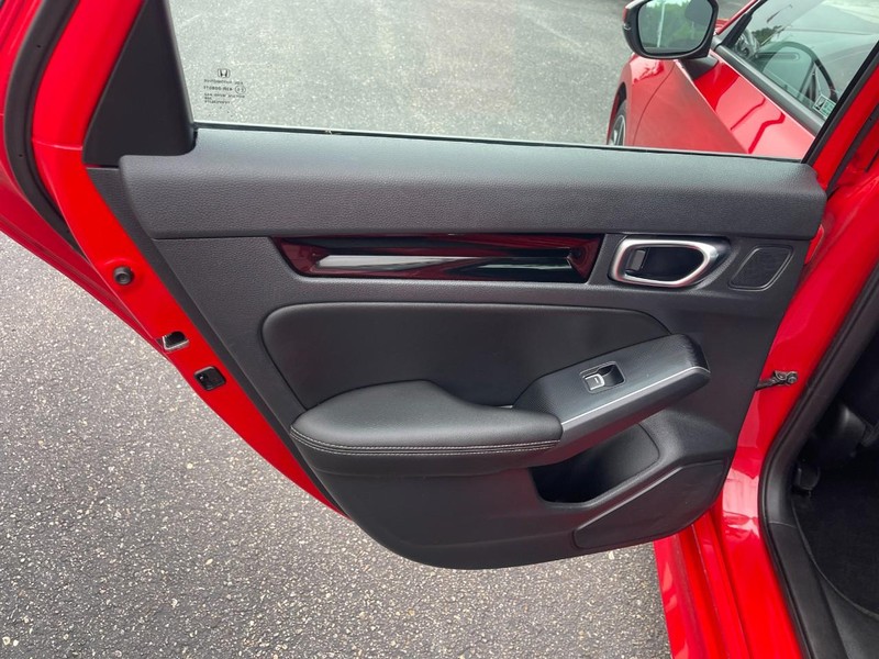 Honda Civic Sedan Vehicle Image 15
