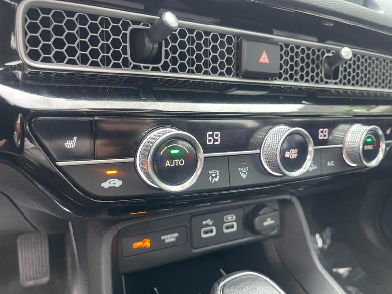 Honda Civic Sedan Vehicle Image 27