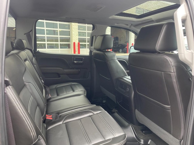 GMC Sierra 1500 Vehicle Image 11