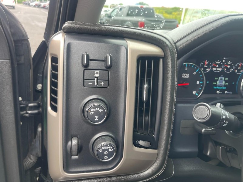GMC Sierra 1500 Vehicle Image 21