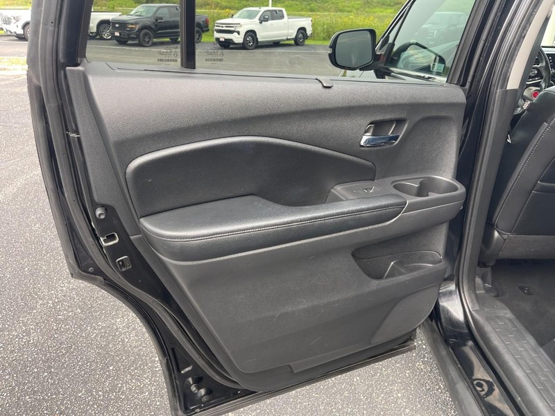 Honda Pilot Vehicle Image 17