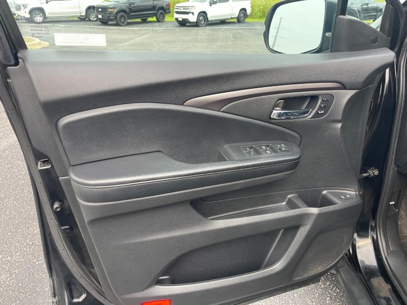 Honda Pilot Vehicle Image 19