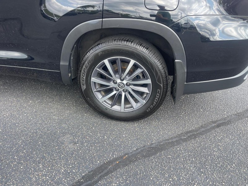 Toyota Highlander Vehicle Image 04