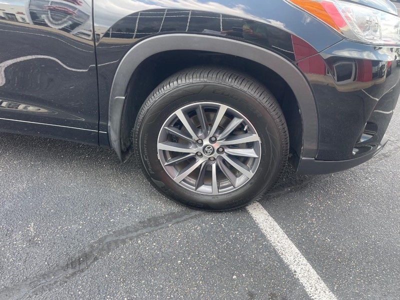 Toyota Highlander Vehicle Image 08