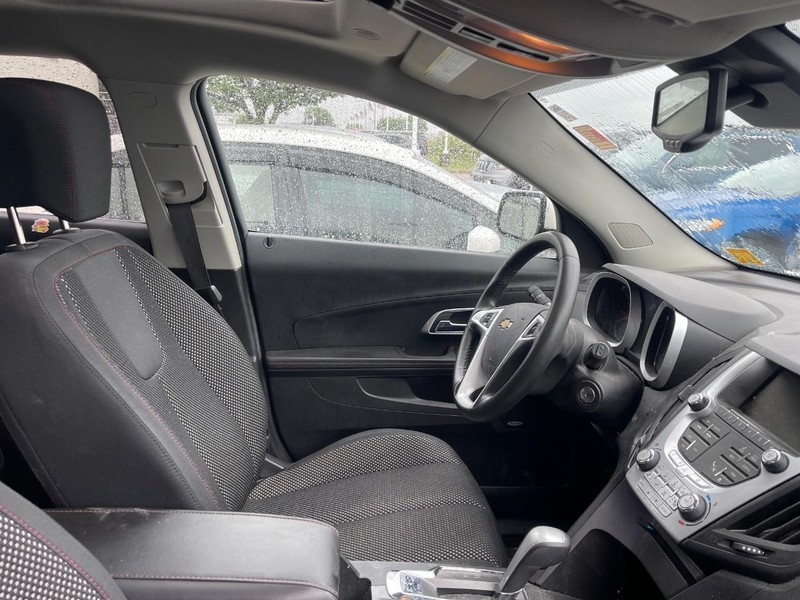 Chevrolet Equinox Vehicle Image 04