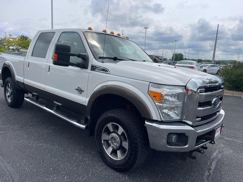 Ford Super Duty F-250 SRW Vehicle Image 02