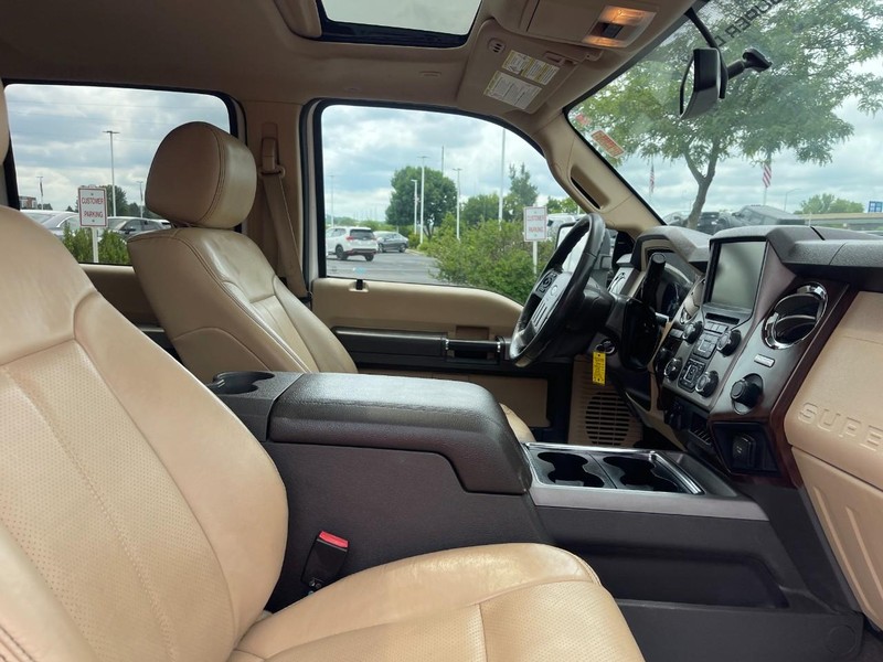 Ford Super Duty F-250 SRW Vehicle Image 08