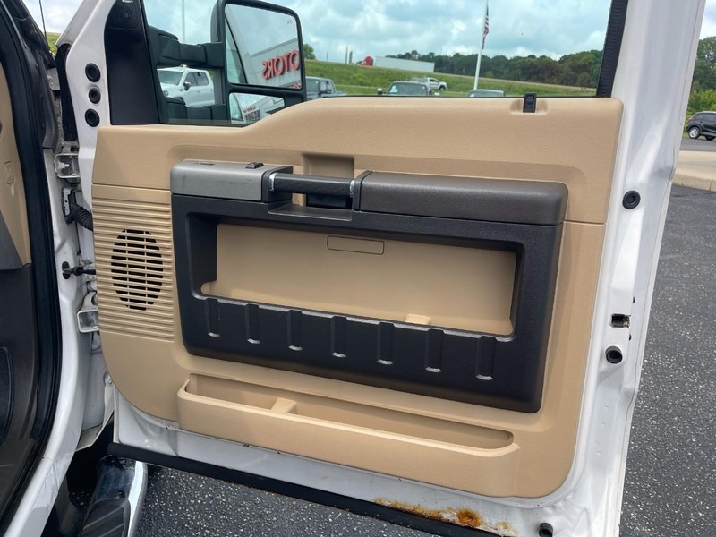 Ford Super Duty F-250 SRW Vehicle Image 10