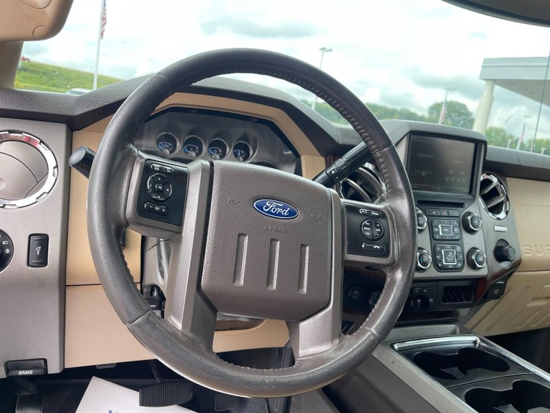 Ford Super Duty F-250 SRW Vehicle Image 17