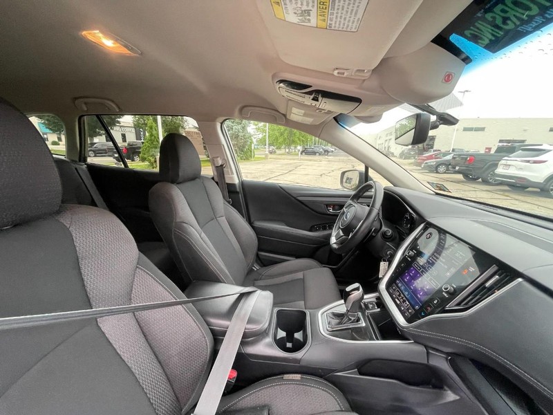 Subaru Outback Vehicle Image 04