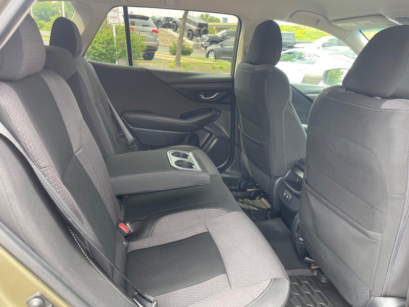 Subaru Outback Vehicle Image 17