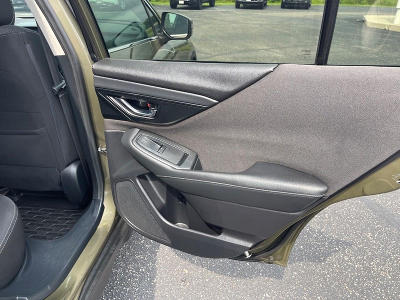 Subaru Outback Vehicle Image 21