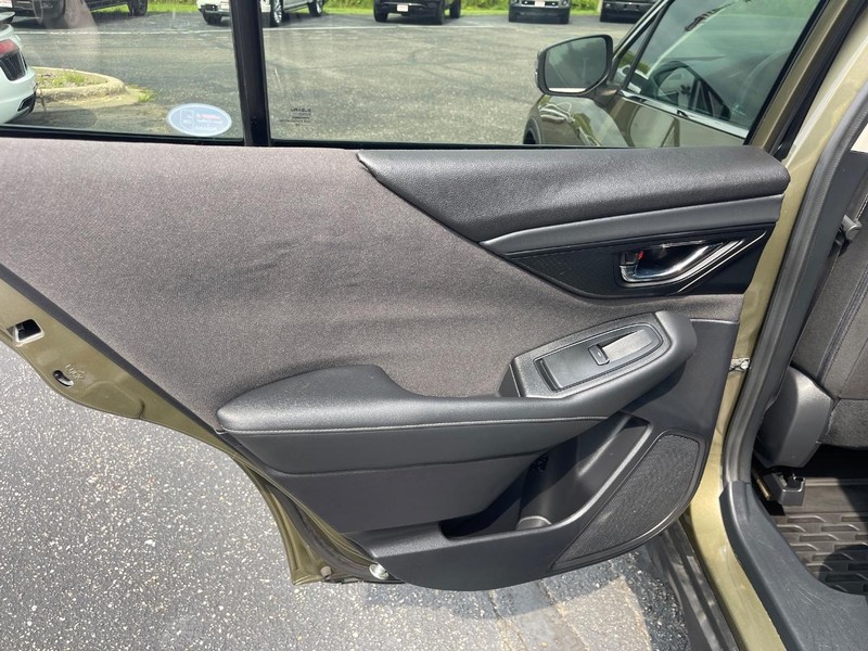 Subaru Outback Vehicle Image 24