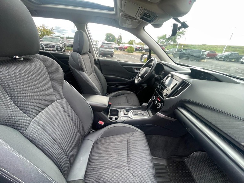 Subaru Forester Vehicle Image 11