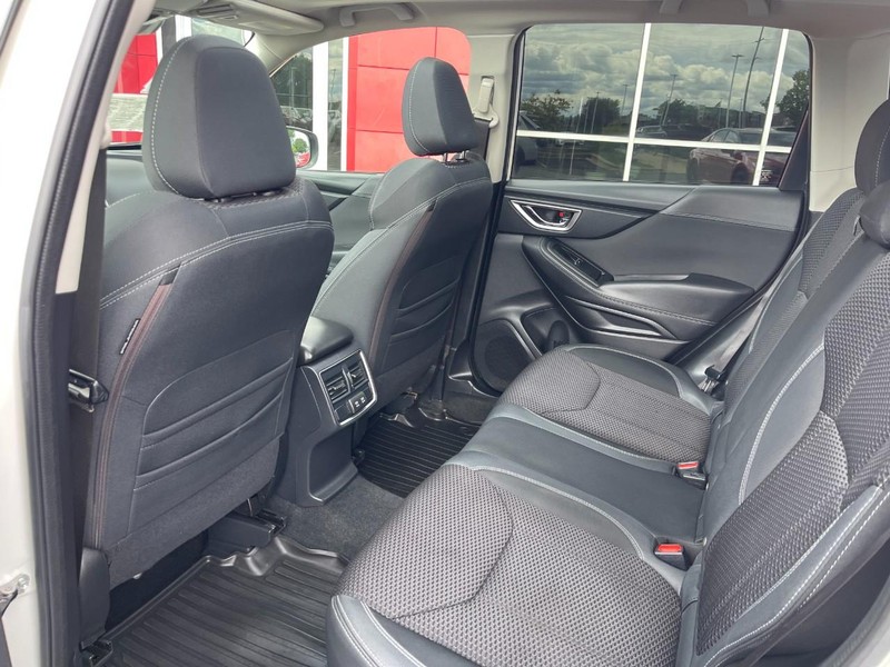 Subaru Forester Vehicle Image 18