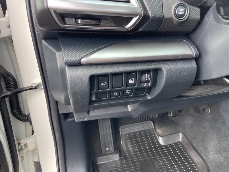Subaru Forester Vehicle Image 22