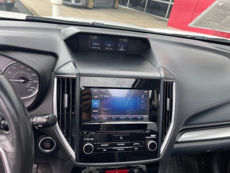 Subaru Forester Vehicle Image 32
